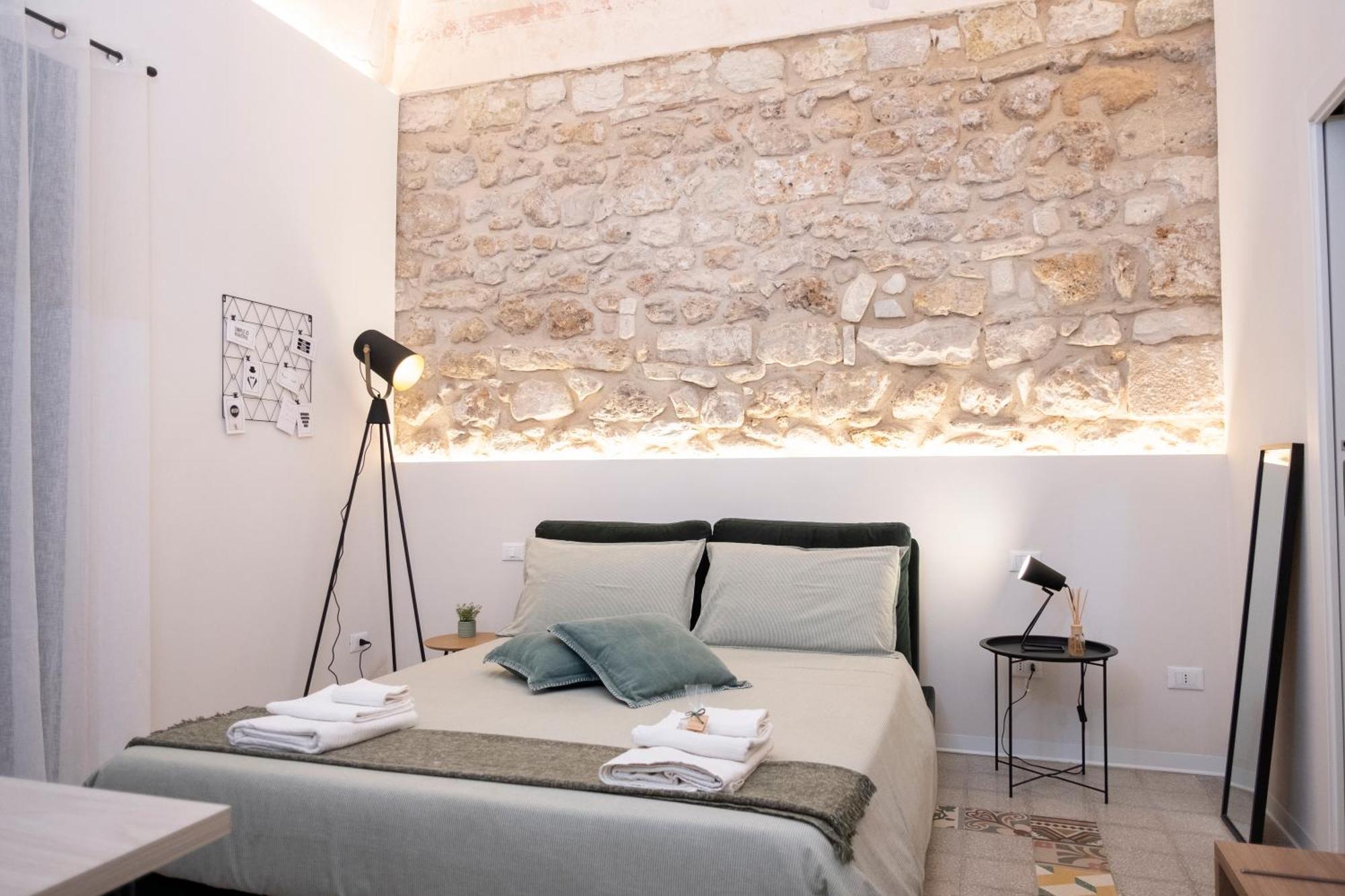 Bassi77 - Rooms & Apartments Trapani Esterno foto